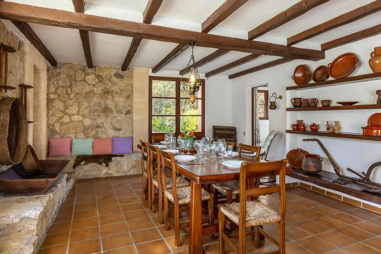 Roig Petit Villa Pollenca 0*,
