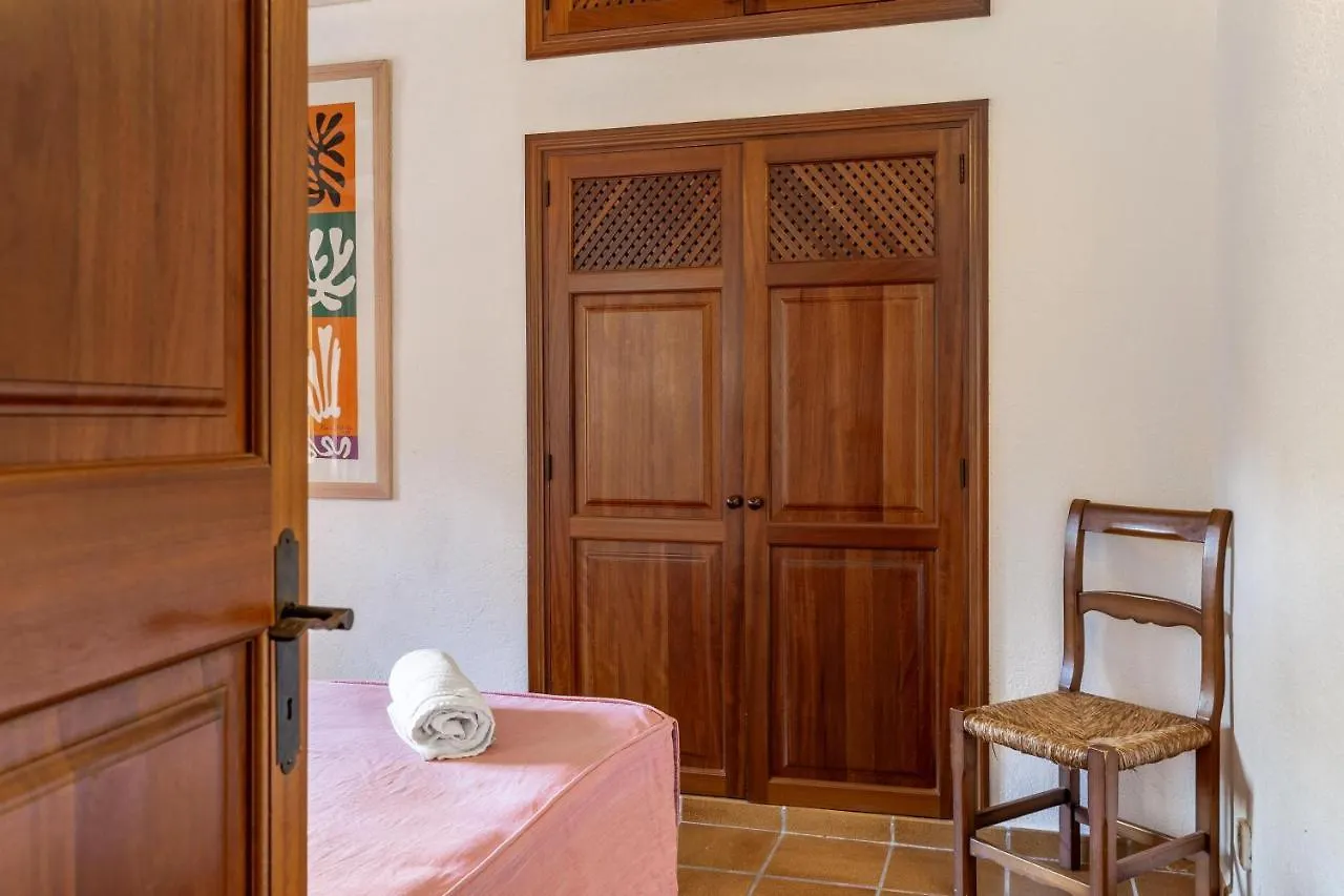 Roig Petit Villa Pollenca 0*,  Spain